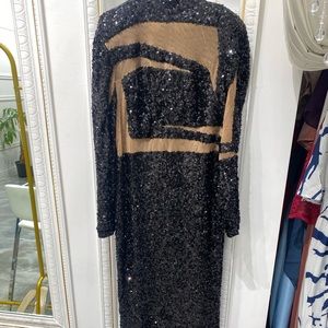 BLACK DRESS BEAUTIFUL